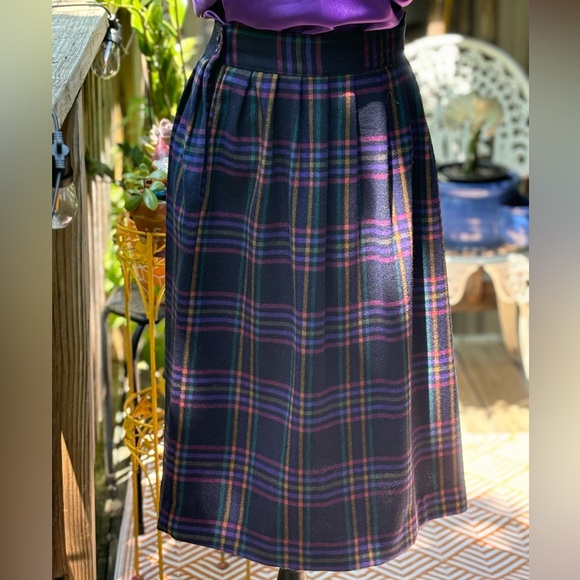 Vintage Kensington Square Wool Pleated Plaid Button Skirt - Picture 2 of 6